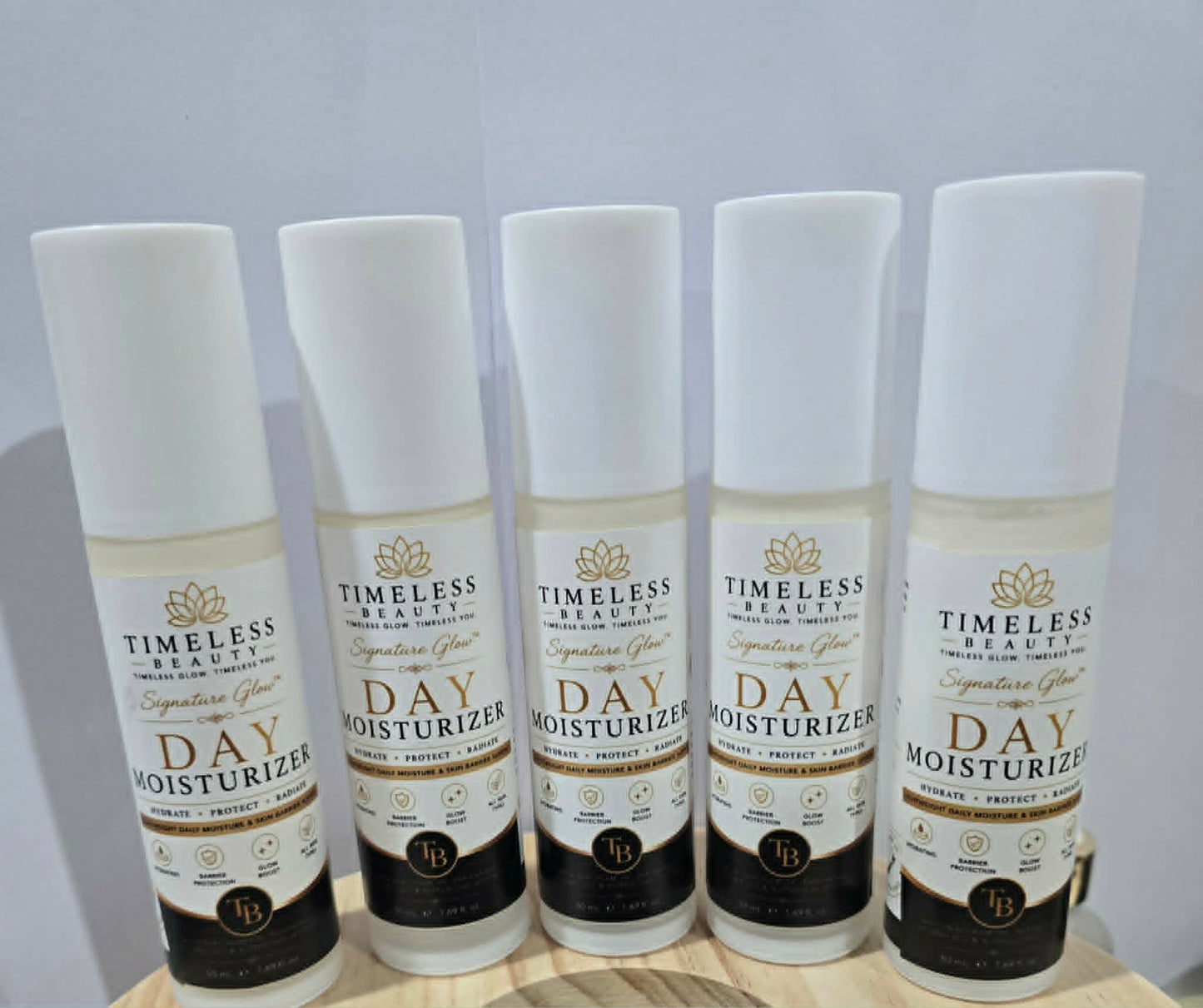 Signature Glow™ Day Moisturizer Advanced Daily Hydration & Barrier-Support Moisturiser 50ml